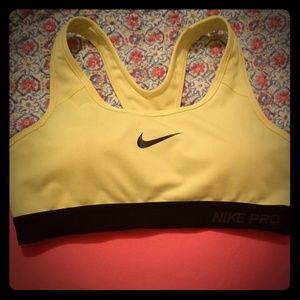 Nike Pro sports bra